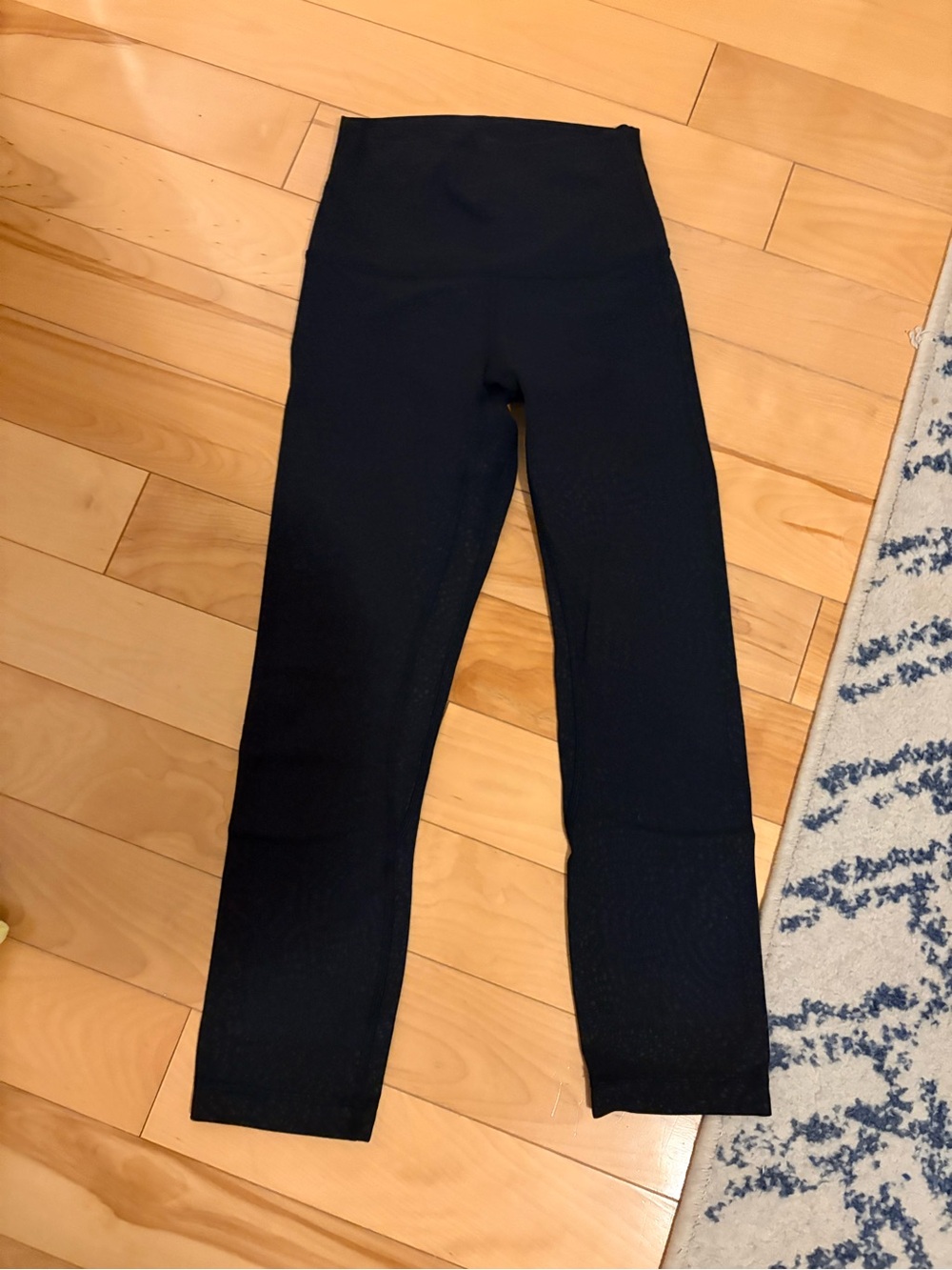 Lululemon align black patterned capris